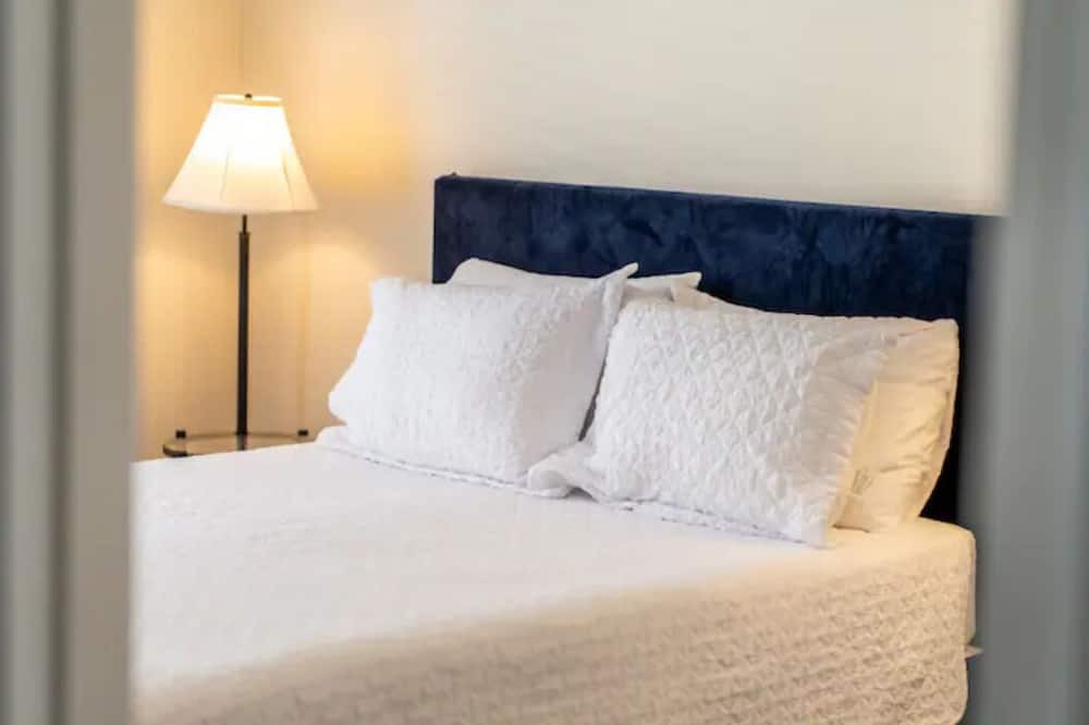 Photo of Bedroom in Florida Pines