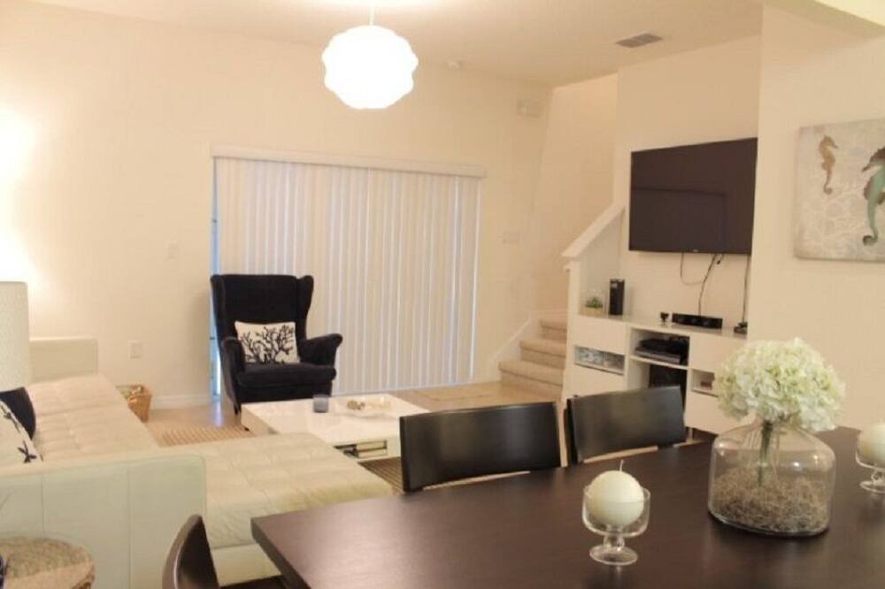 Photo of Livingroom in Bellavida