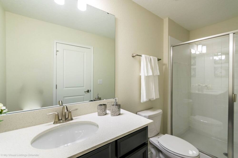 Photo of Bathroom in Davenport