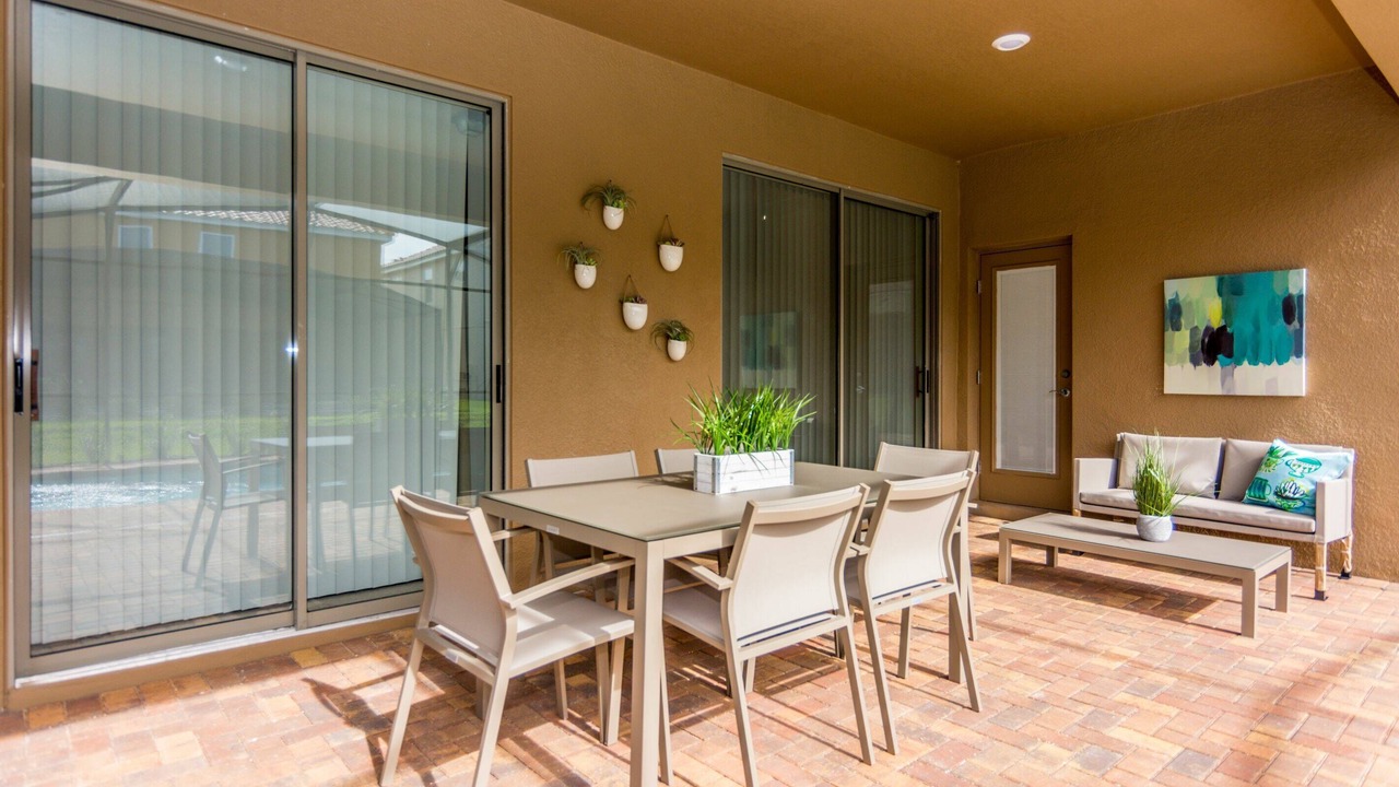 Photo of Others in Loughman