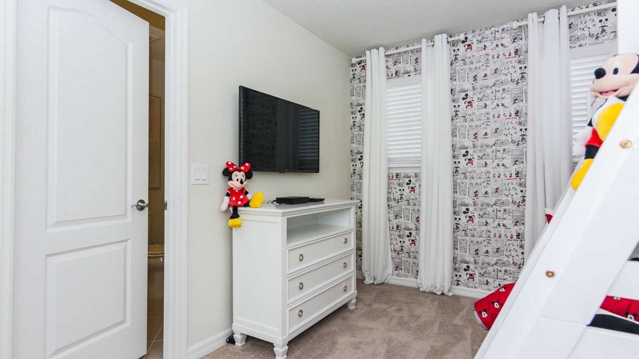 Photo of Others in Loughman