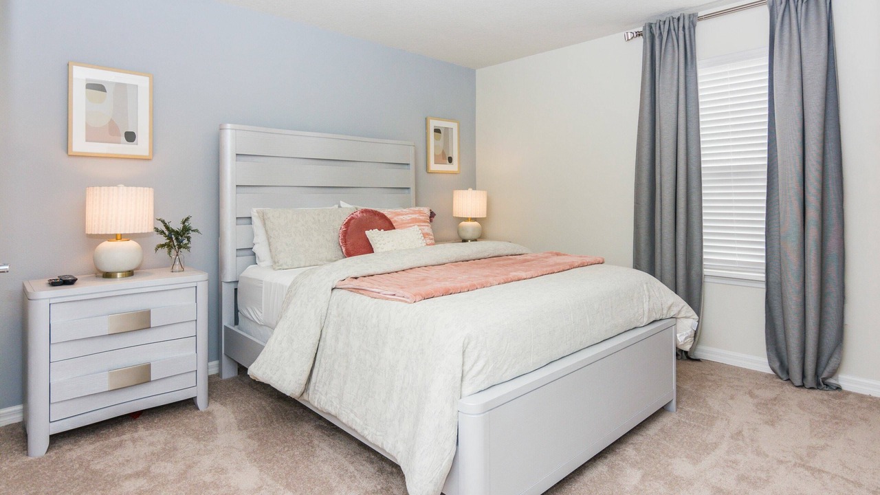 Photo of Others in Loughman