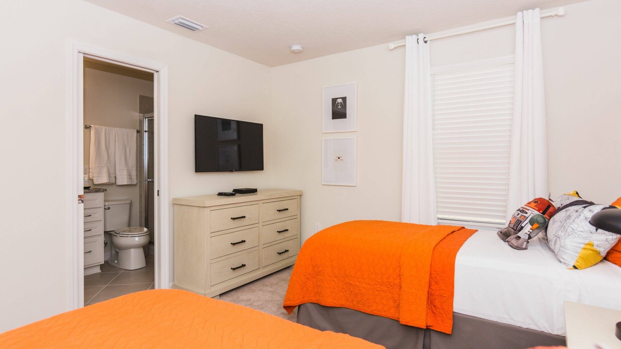 Photo of Others in Loughman