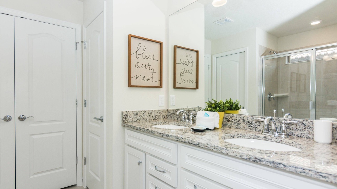 Photo of Others in Loughman