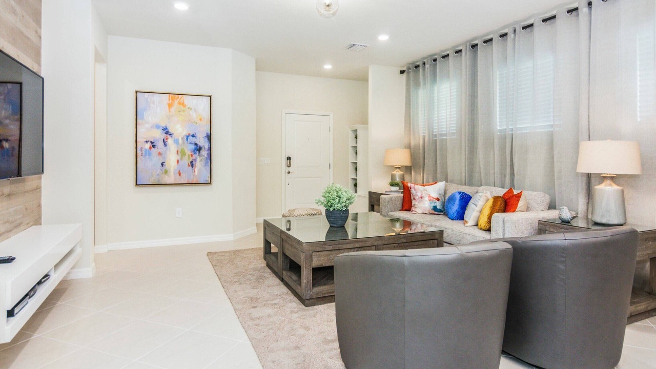 Photo of Others in Loughman