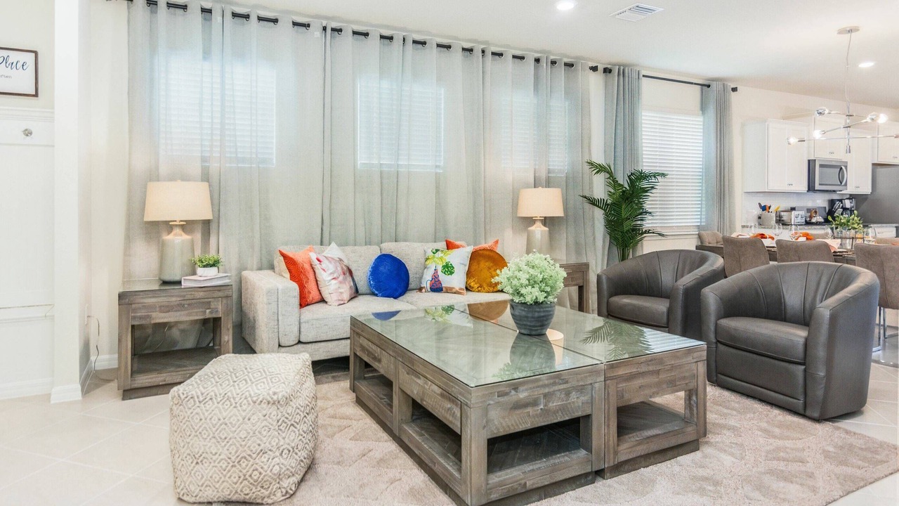 Photo of Others in Loughman