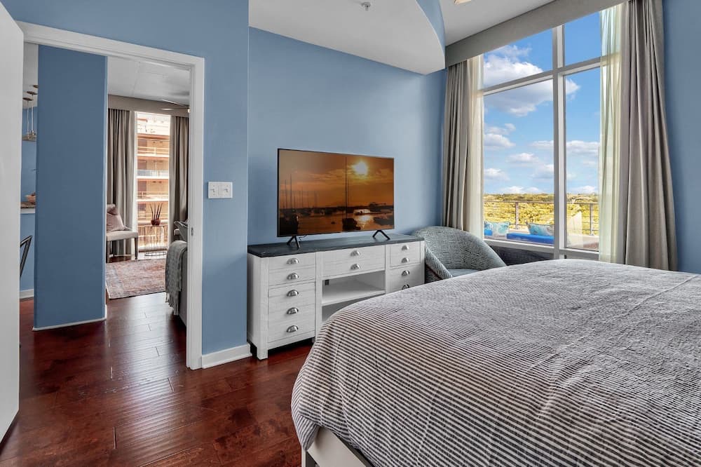 Photo of Bedroom in South Eola