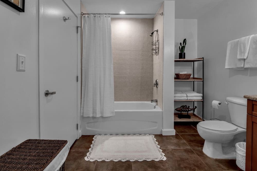 Photo of Bedroom in South Eola