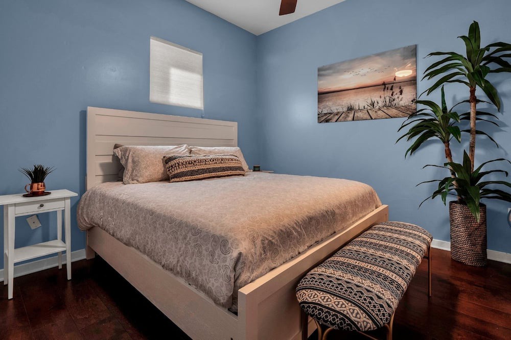 Photo of Bedroom in South Eola