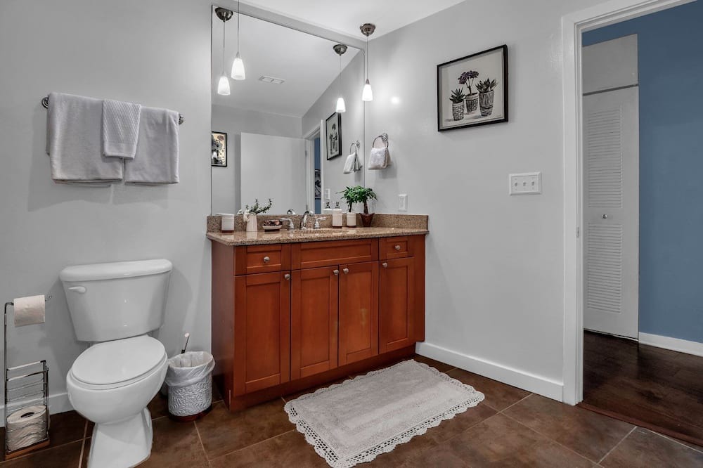 Photo of Bedroom in South Eola