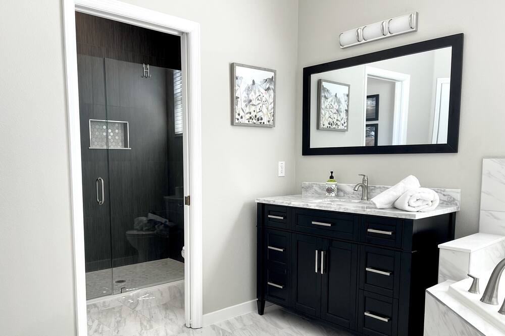 Photo of Bathroom in Calabay Parc