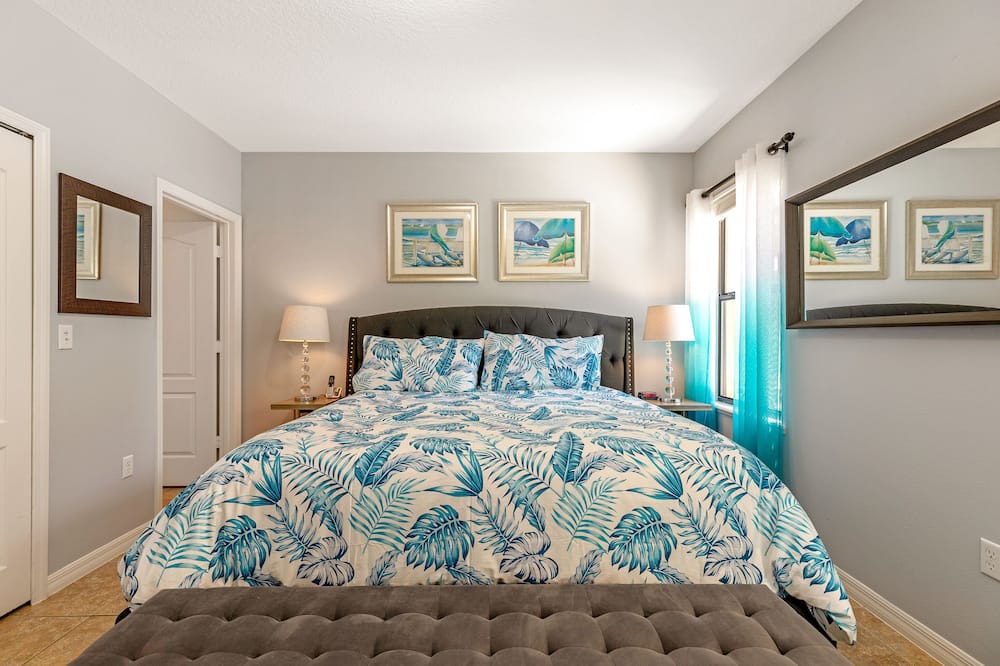 Photo of Bedroom in Cypress Pointe