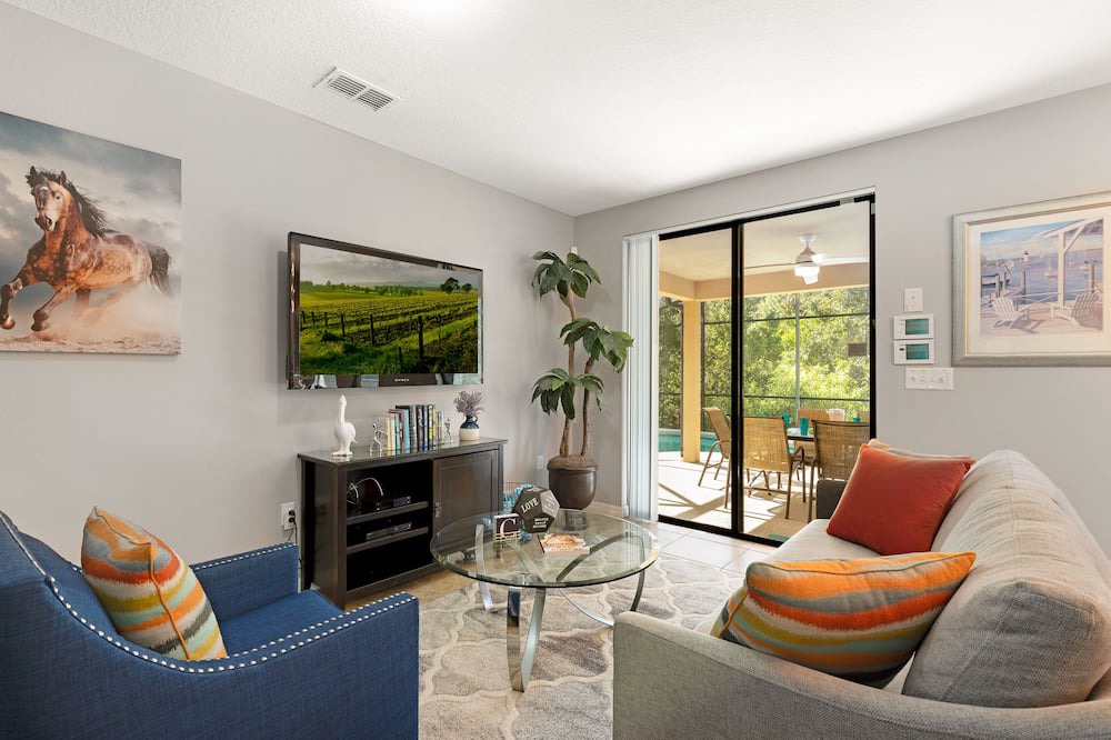 Photo of Livingroom in Cypress Pointe