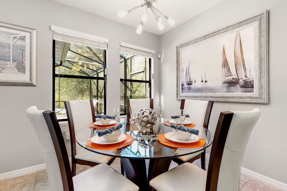 Photo of Kitchen in Cypress Pointe