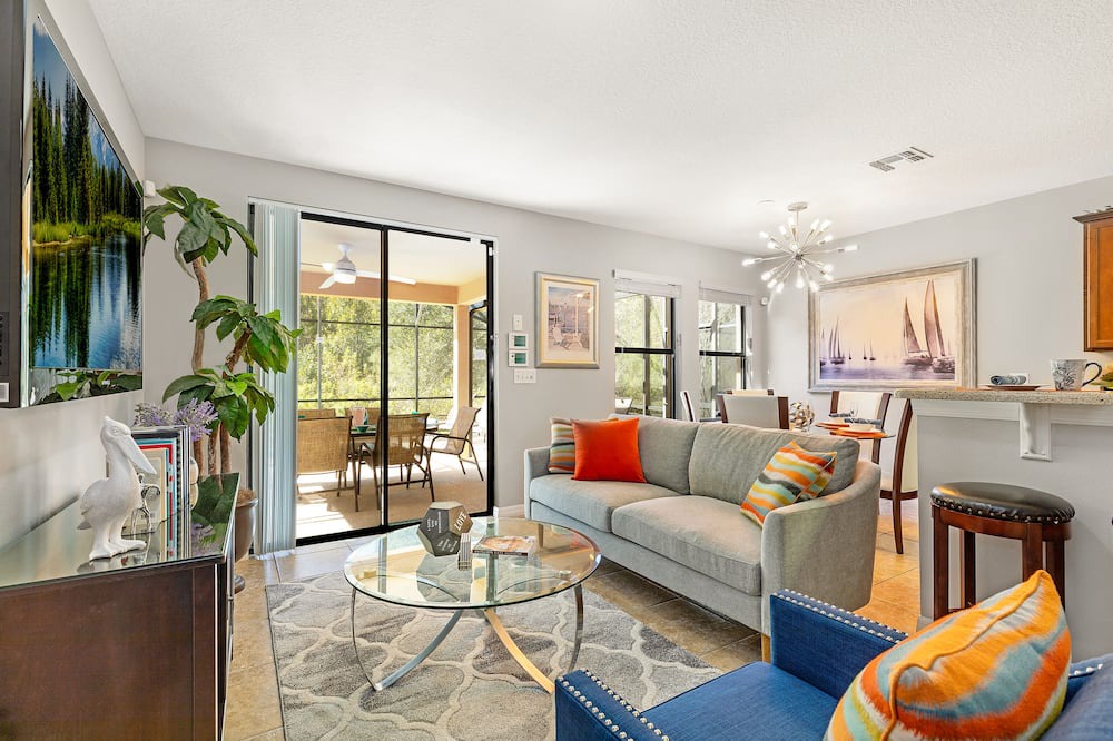 Photo of Livingroom in Cypress Pointe