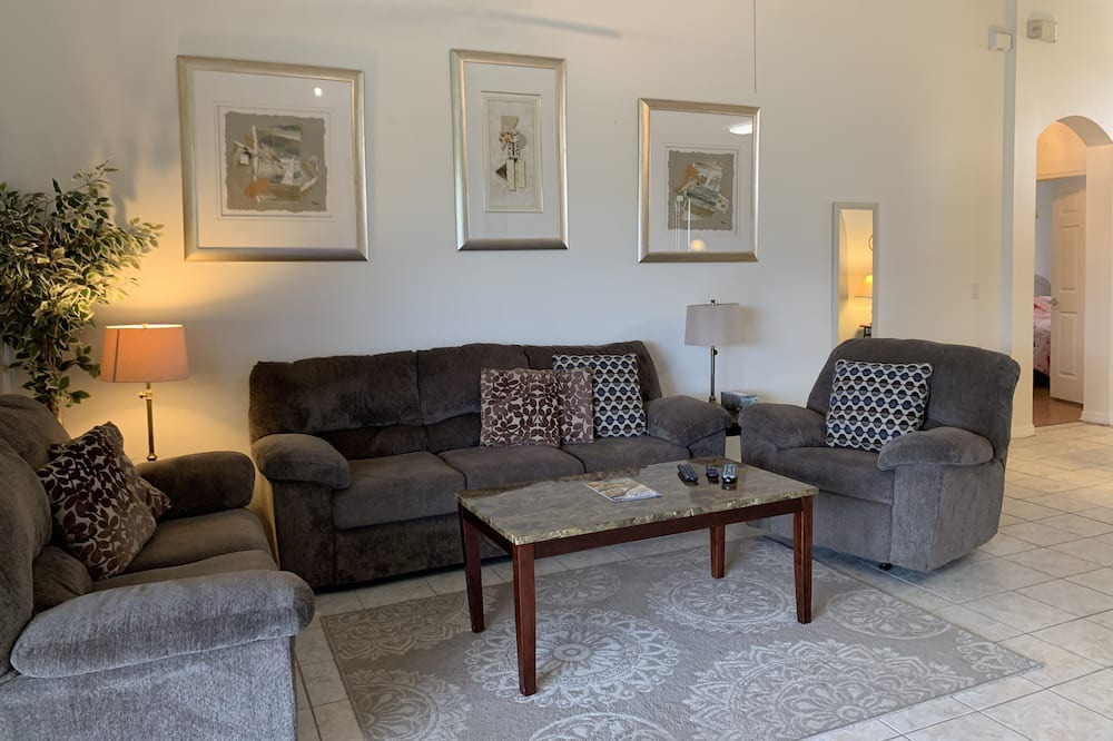 Photo of Livingroom in Calabay Parc