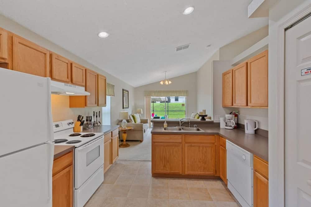 Photo of Kitchen in Florida Pines