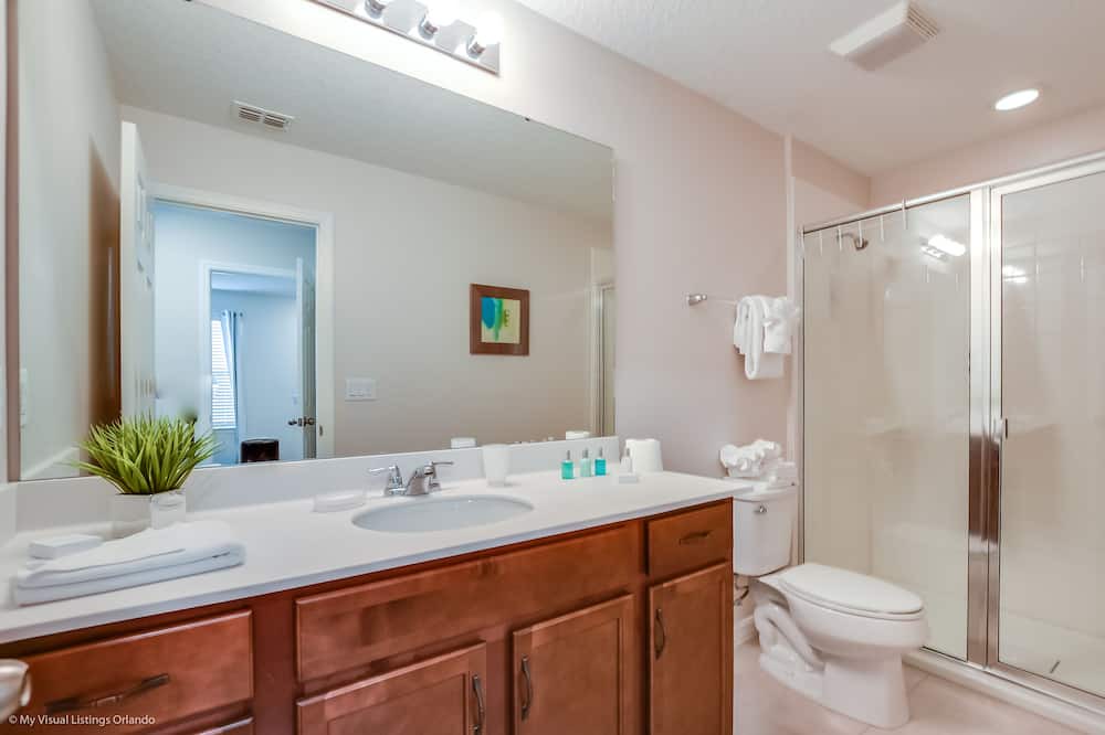 Photo of Bathroom in Four Corners