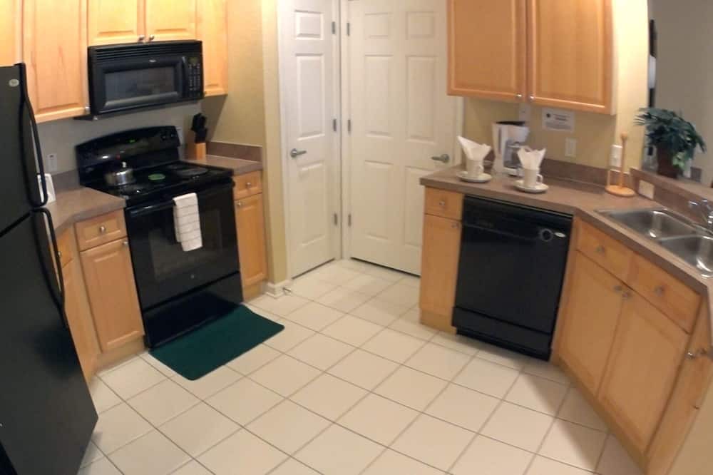 Photo of Kitchen in Loughman