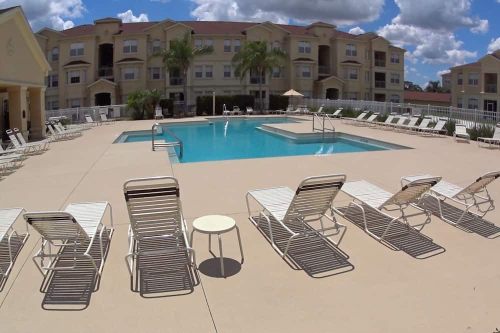 Photo of Outdoor in Loughman