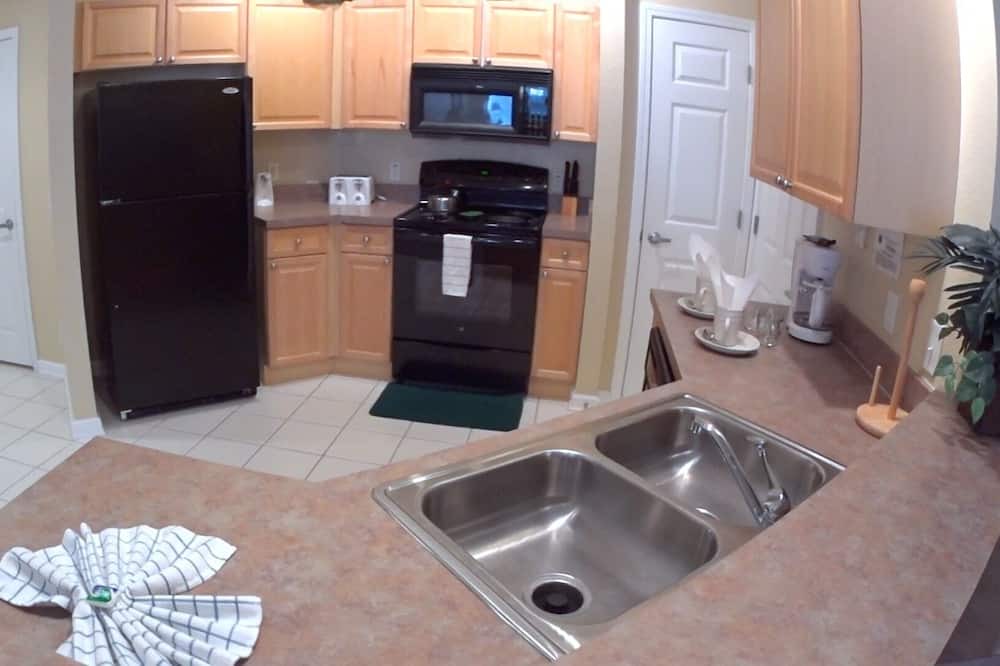 Photo of Kitchen in Loughman