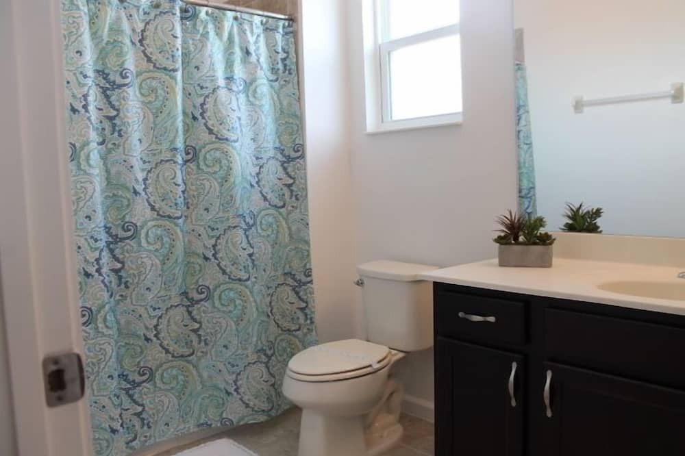 Photo of Bathroom in Loughman