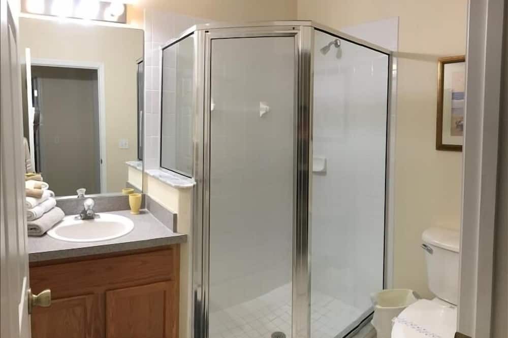 Photo of Bathroom in Four Corners