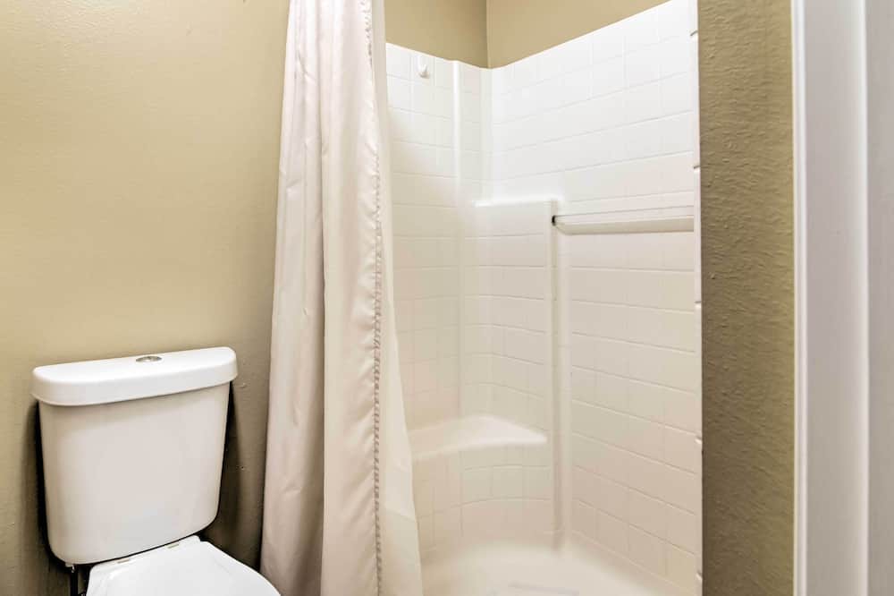 Photo of Bathroom in Sunridge Woods