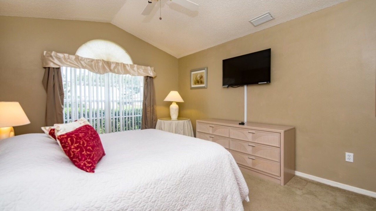 Photo of Bedroom in Sunridge Woods