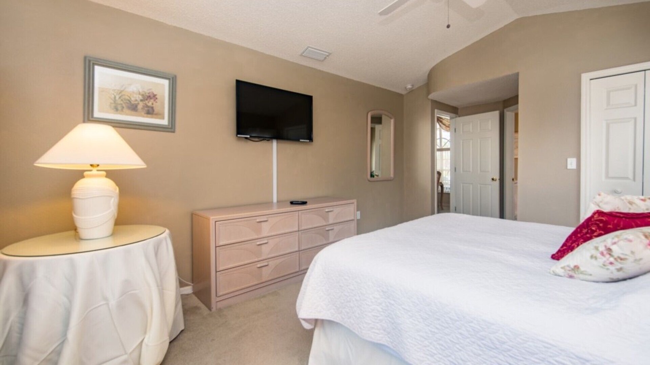 Photo of Bedroom in Sunridge Woods