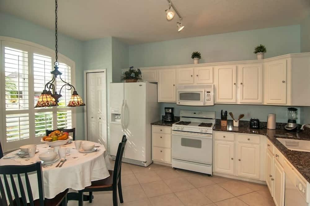 Photo of Kitchen in Esprit