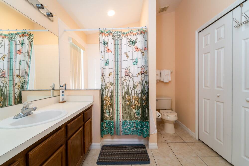 Photo of Bathroom in Pinewood Country Estates