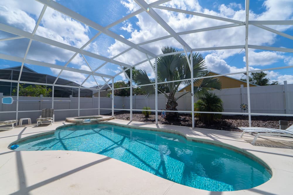 Photo of Outdoor in Pinewood Country Estates