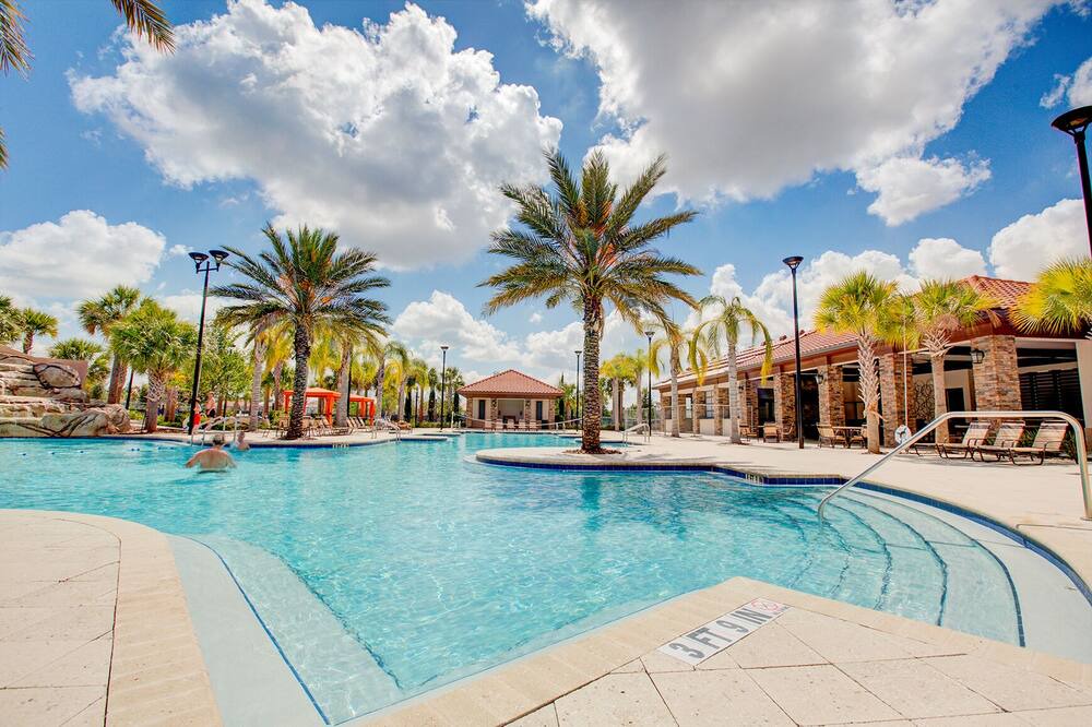 Photo of Outdoor in Loughman