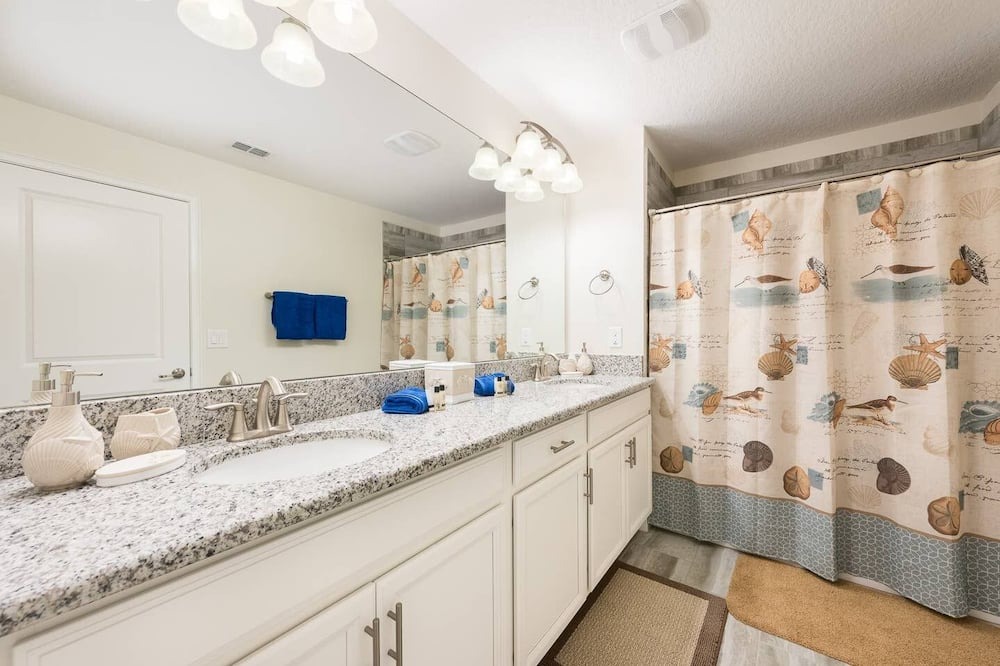 Photo of Bathroom in Historic Downtown Kissimmee