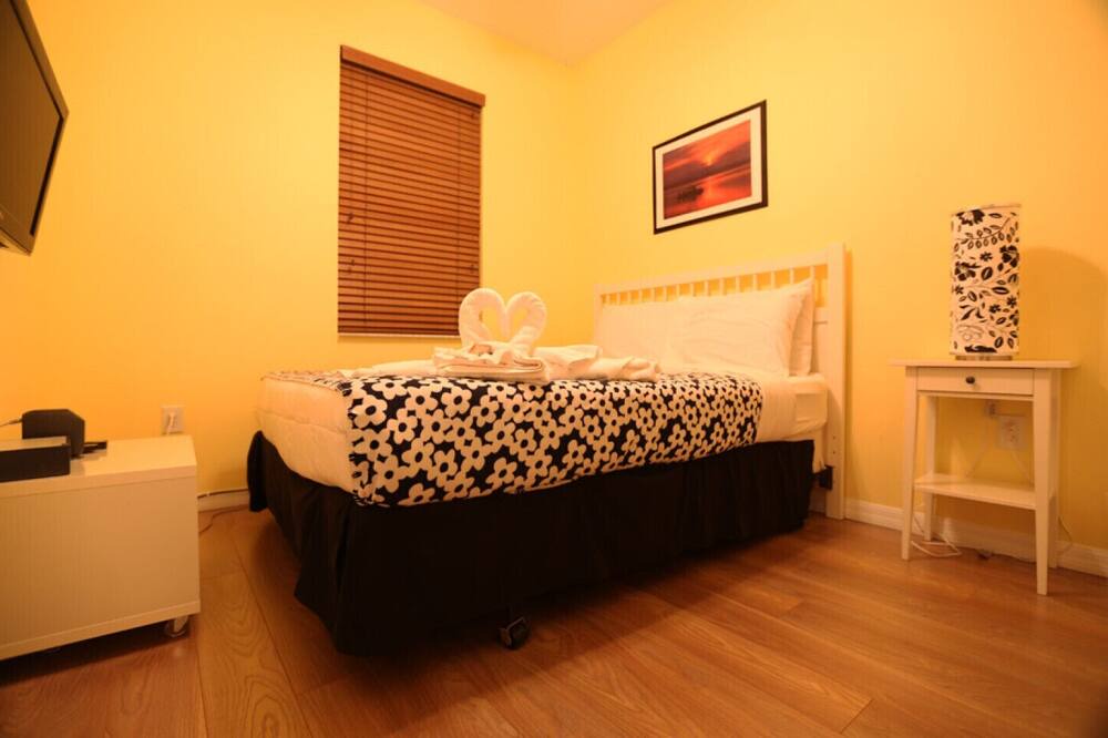 Photo of Bedroom in Crestwynd Bay