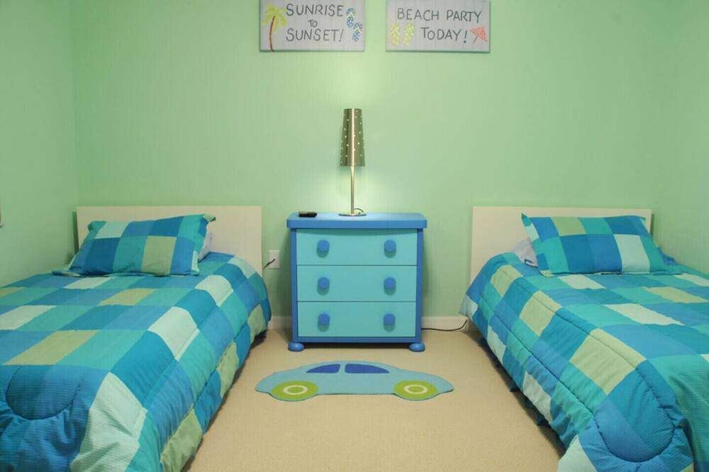 Photo of Bedroom in Crestwynd Bay