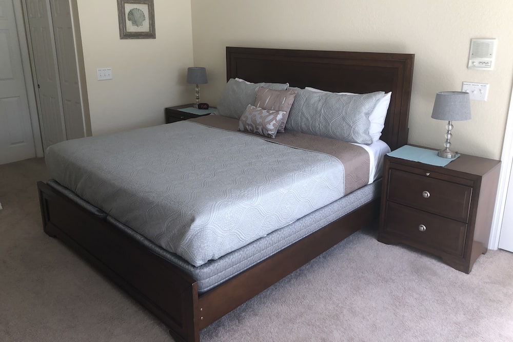 Photo of Bedroom in Pinewood Country Estates