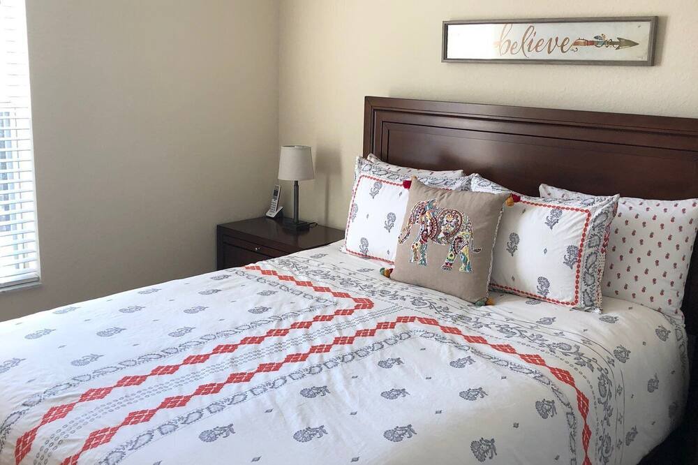 Photo of Bedroom in Pinewood Country Estates