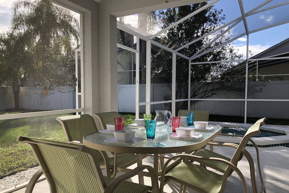 Photo of Patio Balcony in Pinewood Country Estates