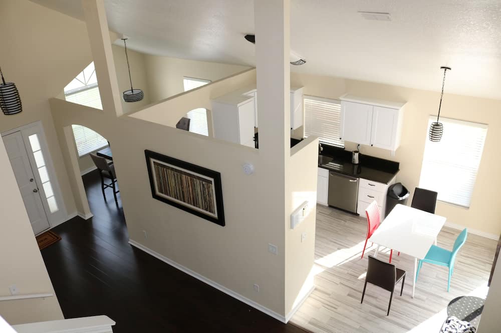 Photo of Kitchen in Pinewood Country Estates