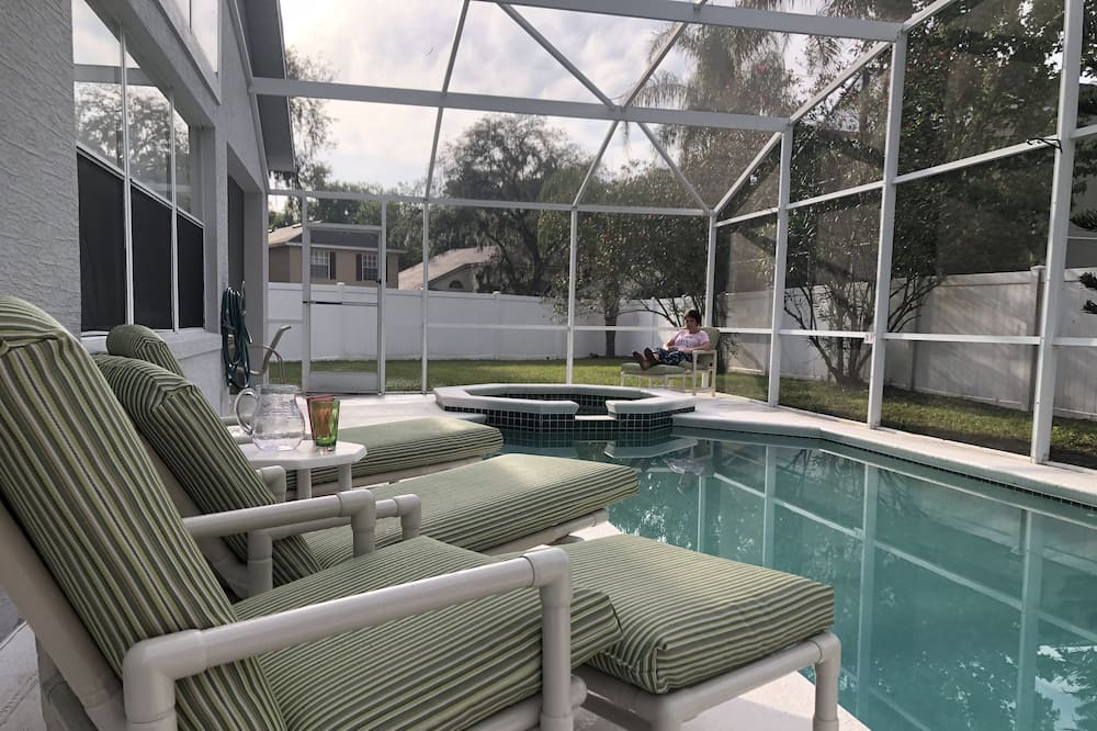 Photo of Outdoor in Pinewood Country Estates