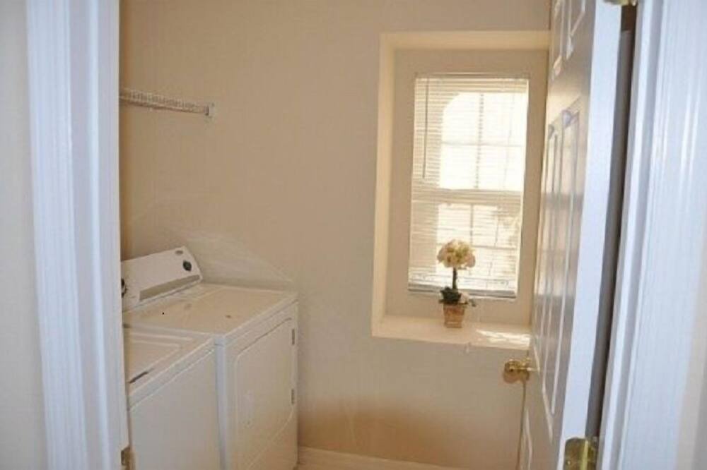 Photo of Bedroom in Crestwynd Bay