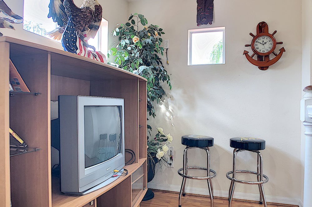 Photo of Livingroom in Watersong