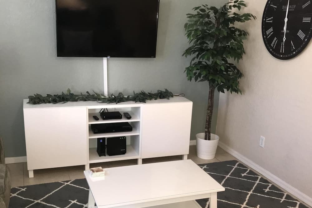 Photo of Livingroom in Regal Palms