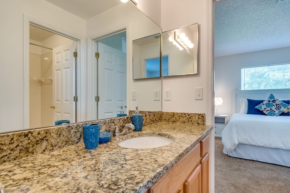 Photo of Bathroom in Florida Pines