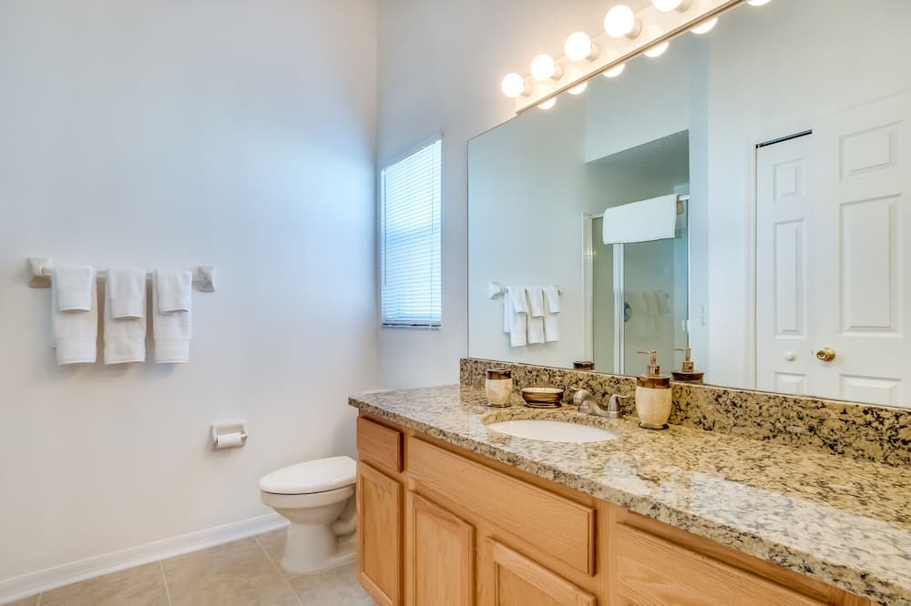 Photo of Bathroom in Florida Pines