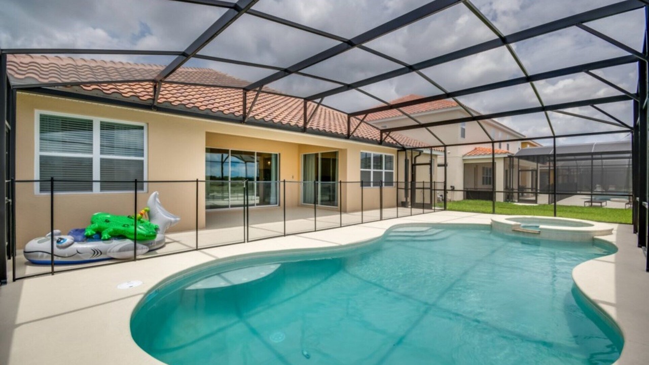 Photo of Outdoor in Loughman
