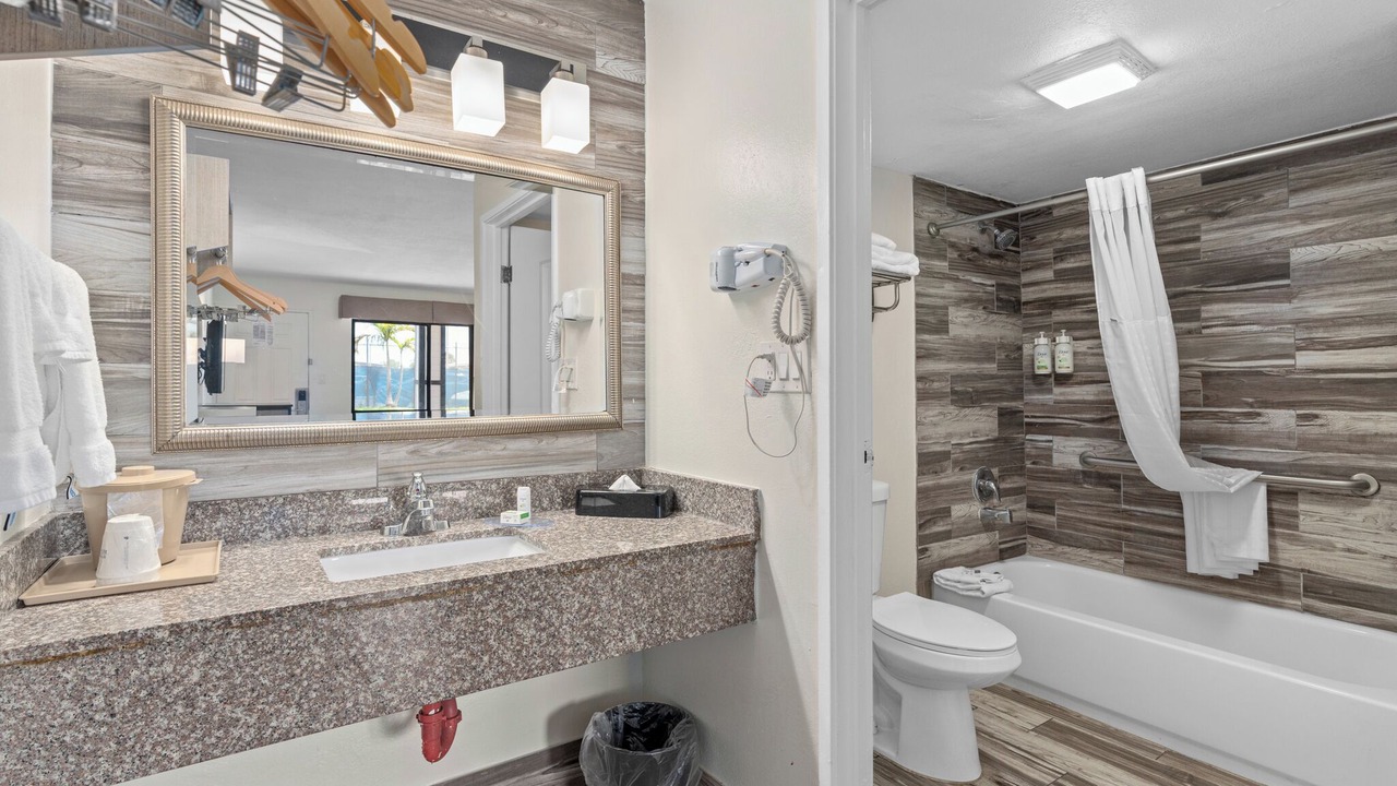 Photo of Bathroom in West Colonial