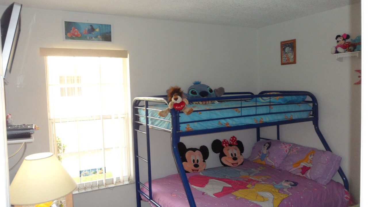 Photo of Bedroom in Windward Cay